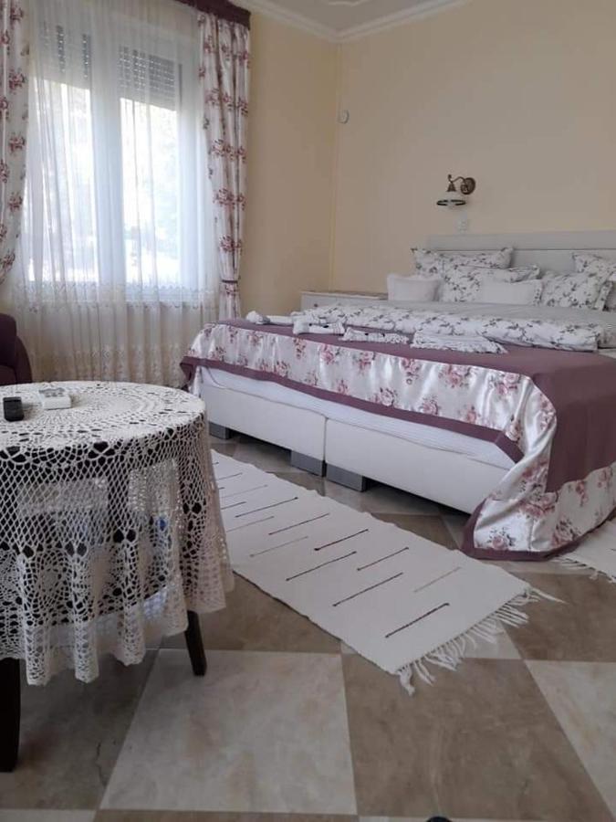 Aranyoshaz-Vendeghaz Apartment Budapest Bagian luar foto